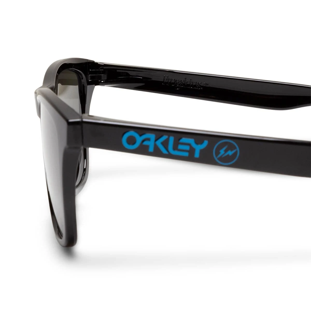 Oakley X FRAGMENT DESIGN FROGSKINS - Image 4