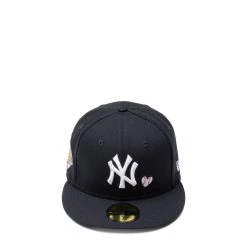 NEW ERA 59FIFTY NEW YORK YANKEES TEAM HEART FITTED CAP